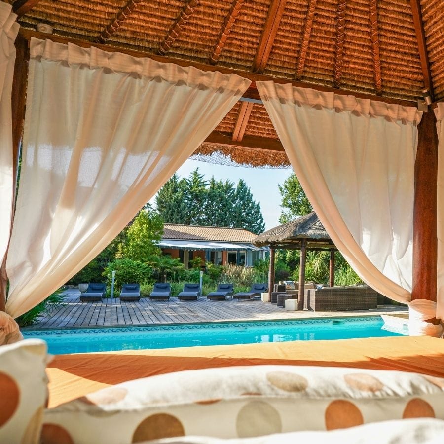 Maison de vacances avec grand terrain et piscine Provence Verte