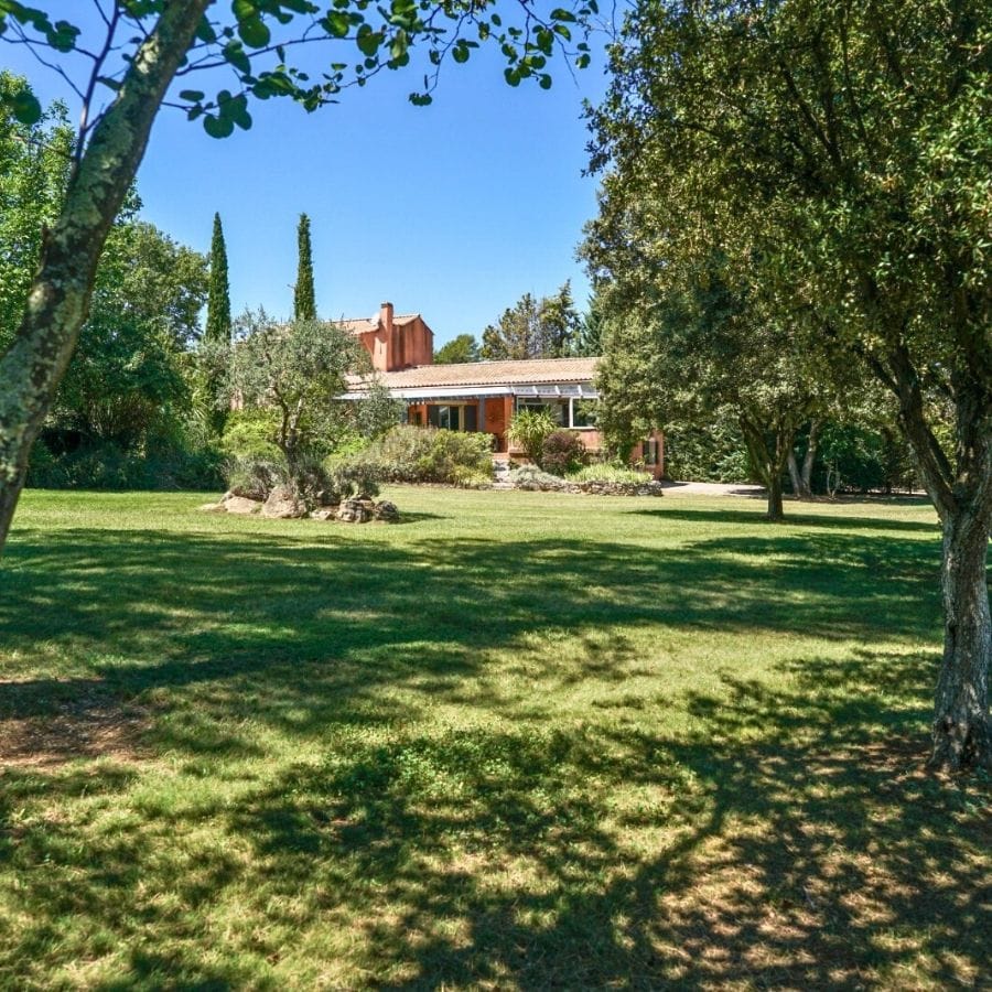 Villa luxe avec jardin méditerranéen et espace détente Var